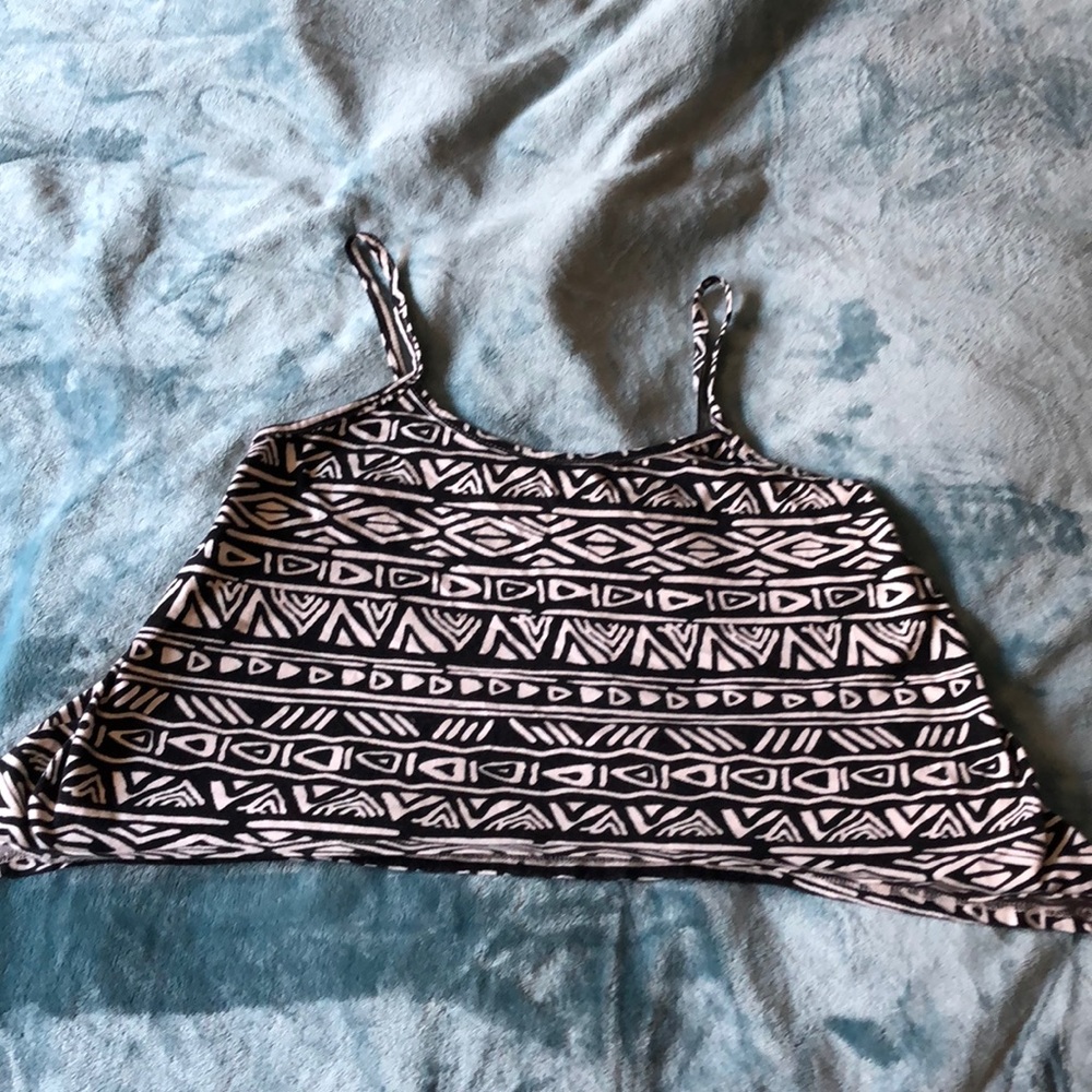 Crop top